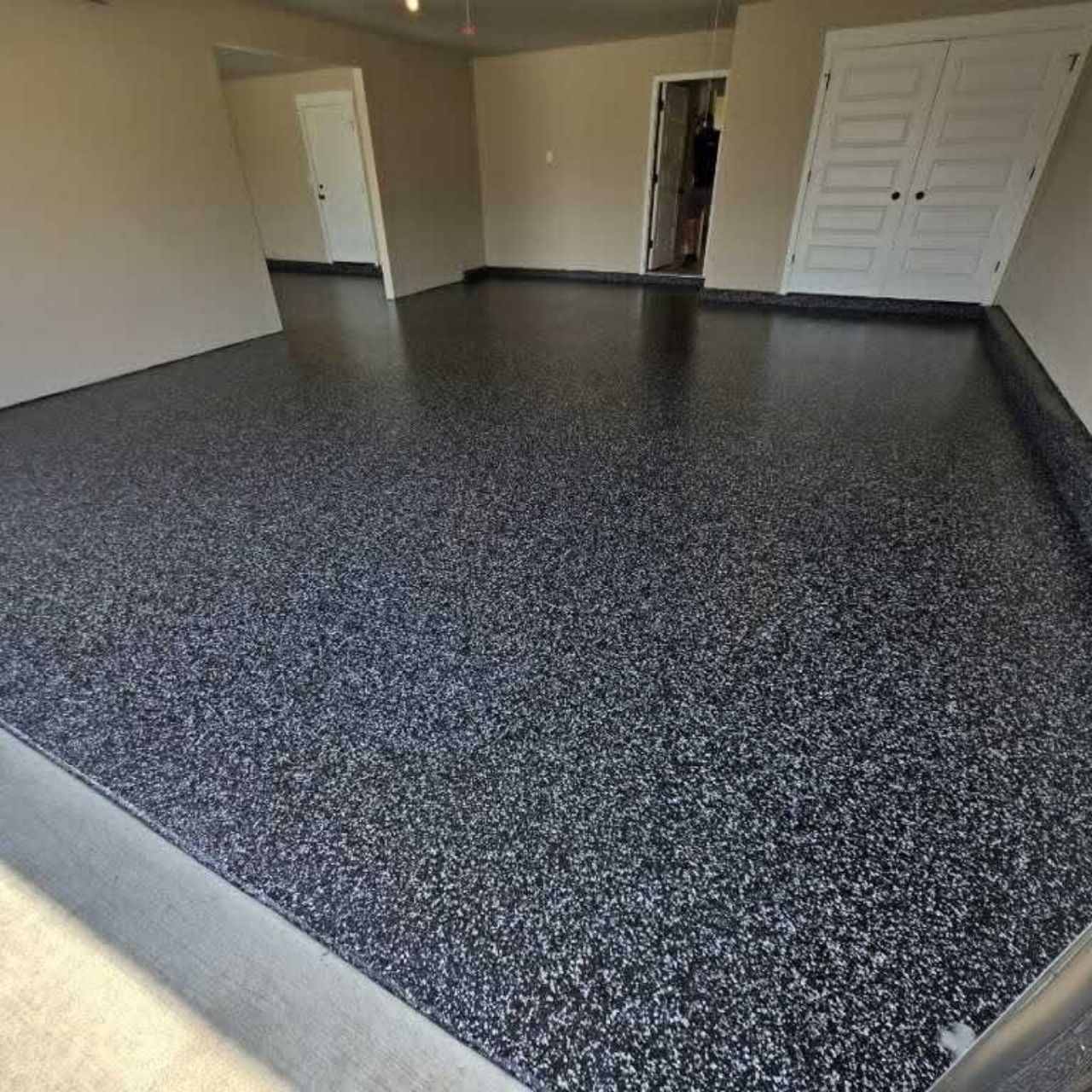 Polyaspartic vs epoxy floor comparison